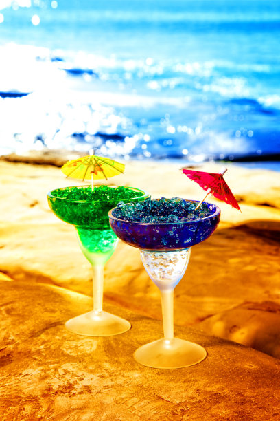 海边的桃玛格丽塔酒图片下载