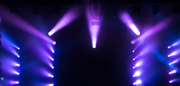 色彩斑斓的舞台灯光图片下载