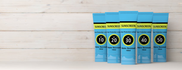 防晒霜，防晒乳液隔离在白色木质背景，正面视图，拷贝空间，横幅。三维演示图片下载