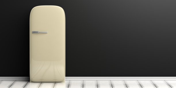 黑白色瓷砖地板上的老式冰箱，黑色墙壁背景，复制空间。三维演示图片下载