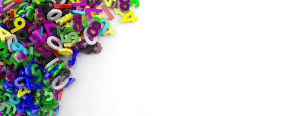 教育、数学、计算概念。彩色数字上的白色背景，拷贝空间，横幅。三维演示图片下载