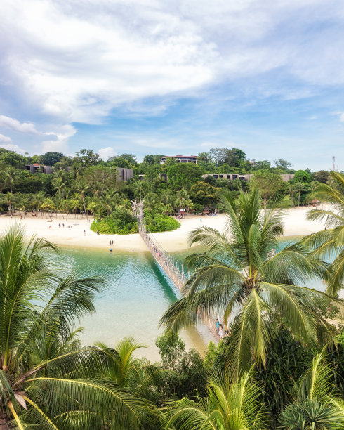 新加坡的娱乐。阳光明媚的沙滩，白色的沙滩图片下载