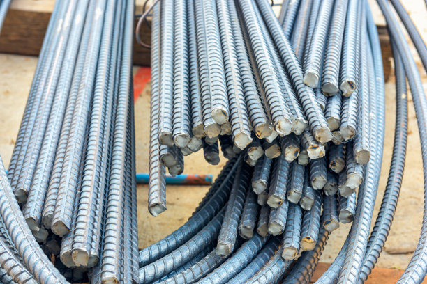 钢筋混凝土施工用的钢筋图片下载