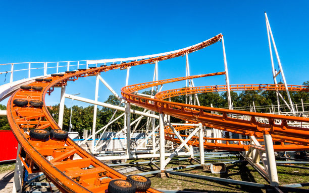 不完整的过山车图片下载