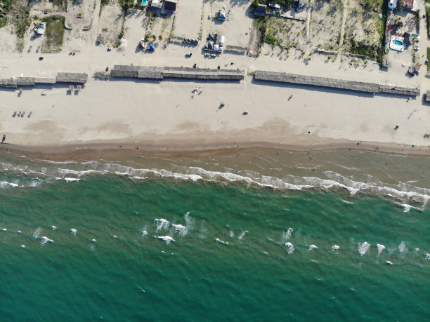 Playa de燕尾服pan报道图片下载