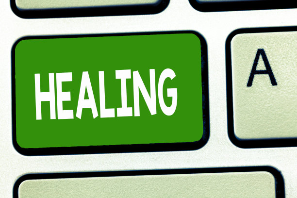 显示治愈的概念性手写。商业图片展示的过程，使或变得健康或再次帮助受伤图片下载