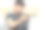 成熟的男人在用笔记本电脑搜索“卧室基本帮助”时，担心自己会遭受心脏疼痛。保护心脏病。慢性心力衰竭急性加重的概念图片下载