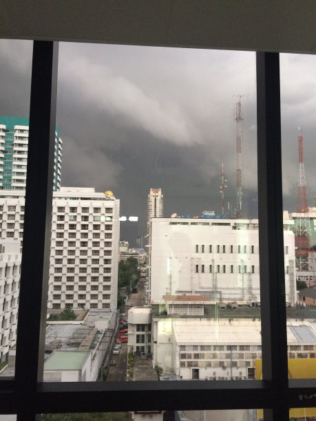 云正在形成图片下载