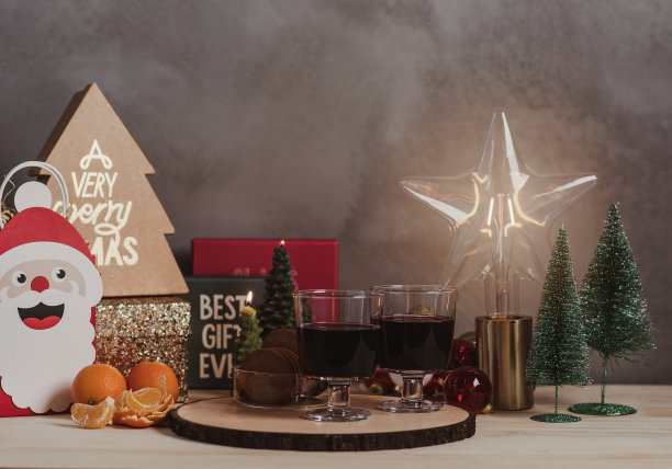 圣诞静物，礼物与热红酒图片下载