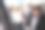 在玻璃电梯里用智能手机的商务人士图片下载