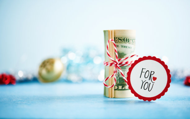 在圣诞节送现金礼物图片下载