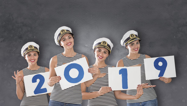 女船长持有2019年新年号码图片下载