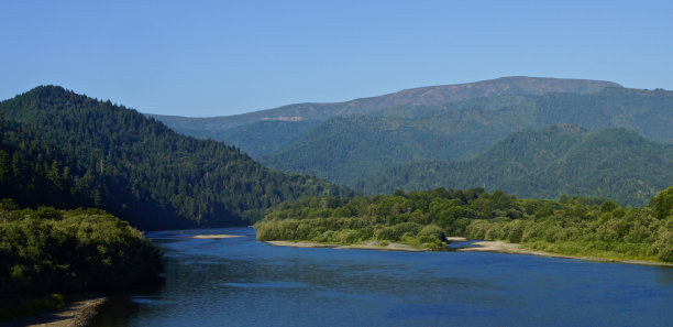 加州河口河图片下载