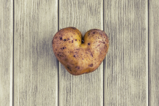 心形的土豆图片下载