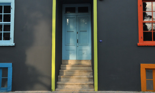 伊兹密尔的一座古老的希腊房子图片下载