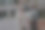 两个退休老人在长凳附近的广场上跳舞。他们都没说完图片下载