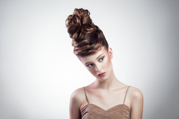 女性化妆美容和发型图片下载