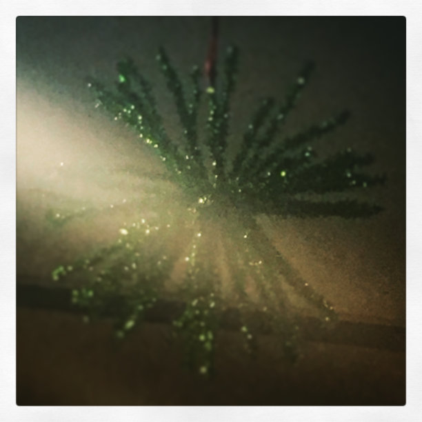 光线通过金箔装饰图片下载