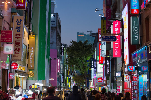首尔明洞时装街图片下载