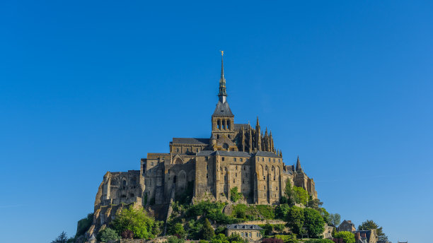 法国诺曼底的圣米歇尔山。为文本复制空间。图片下载