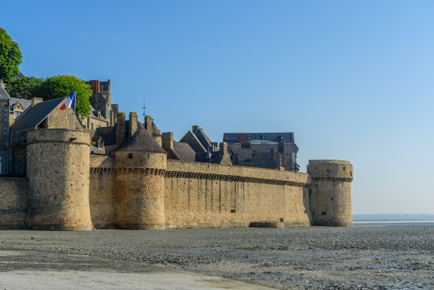 法国诺曼底的圣米歇尔山。为文本复制空间。图片下载