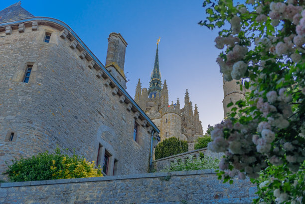 法国诺曼底的圣米歇尔山大教堂。图片下载