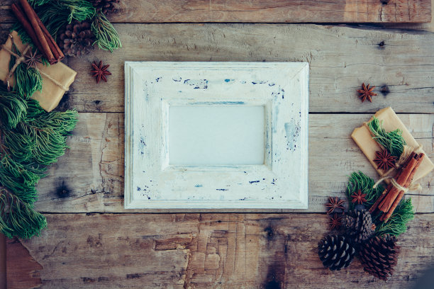 时尚的圣诞品牌模型为您的艺术品。图片下载