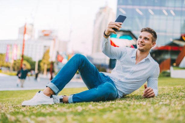 帅哥自拍图片下载