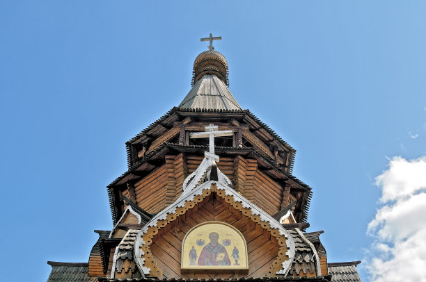 俄罗斯古老的东正教木制教堂。图片下载