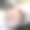 小婴儿拳头在汽车座椅与安全带图片下载
