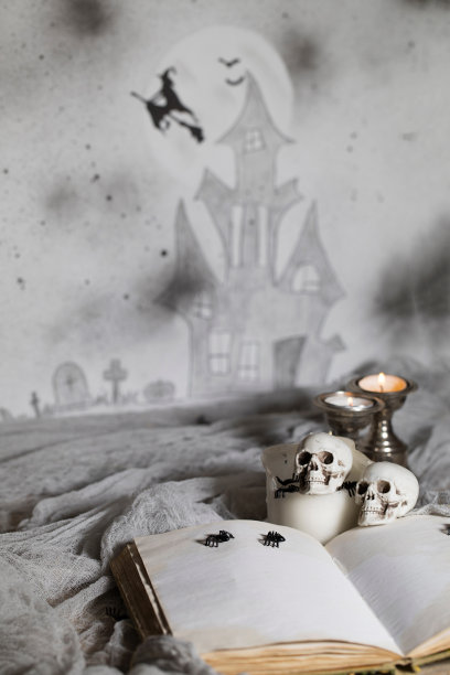 打开一本妖魔书，为一篇课文留出自由空间。图片下载