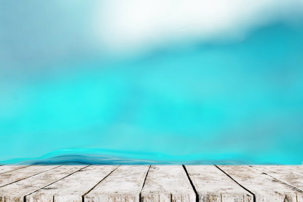 空的木头桌子图片下载