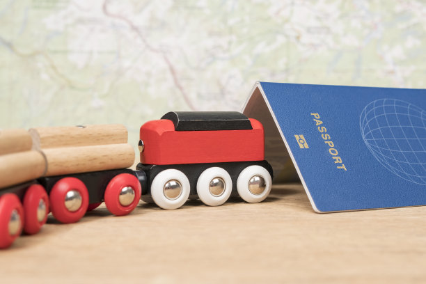 火车驶入了护照图片下载