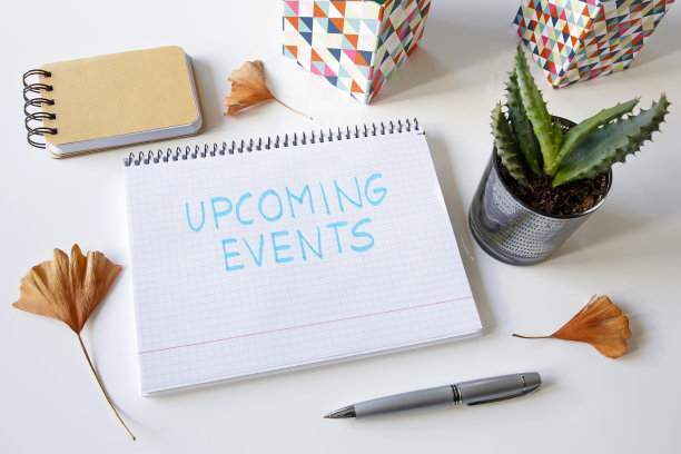 将即将发生的事情写在笔记本上图片下载