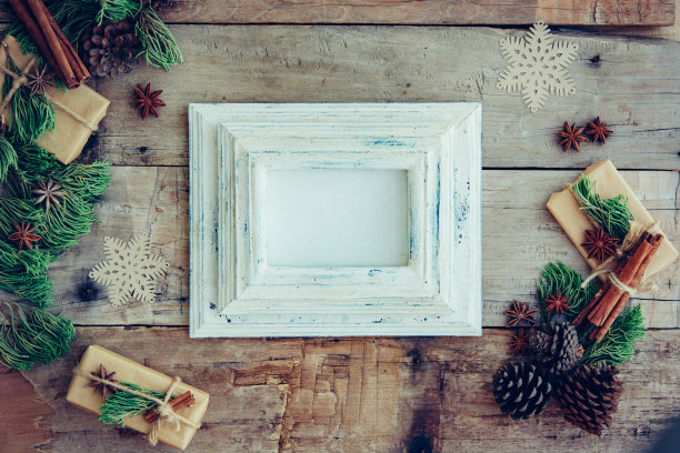 时尚的圣诞品牌模型为您的艺术品。图片下载