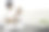 年轻的穆斯林夫妇微笑和放松后搬到新房子图片下载