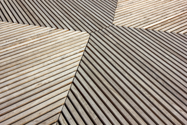 木板周期性地呈垂直和平行的灰色图片下载