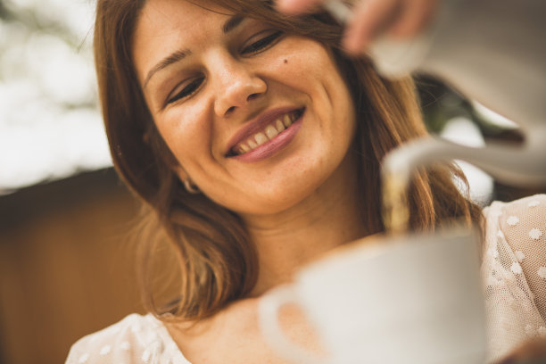 茶的情人图片下载