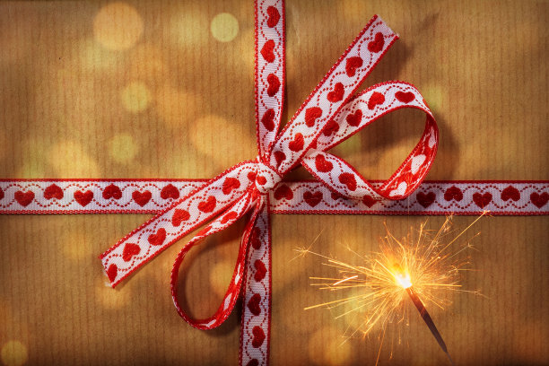 用烟花包装的礼物图片下载