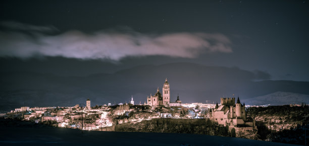 城市的夜空图片下载