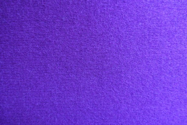上面是薄的亮紫色针织织物图片下载