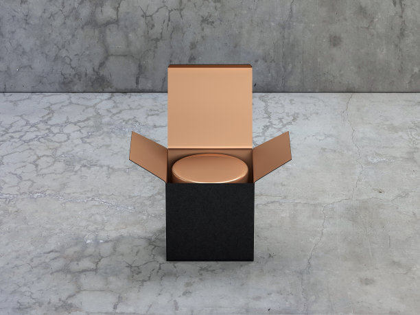 打开的方形黑色盒子，里面装有化妆品，金色图片下载