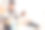 男人与清洁配件清洁公寓。图片下载