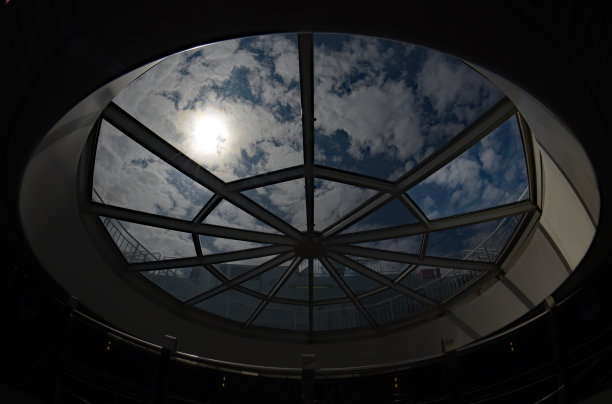 云虽然天窗图片下载