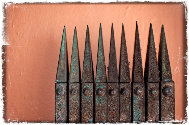 门上的钉钉图片下载