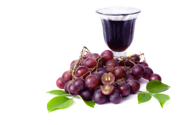 紫葡萄配葡萄汁素材图片