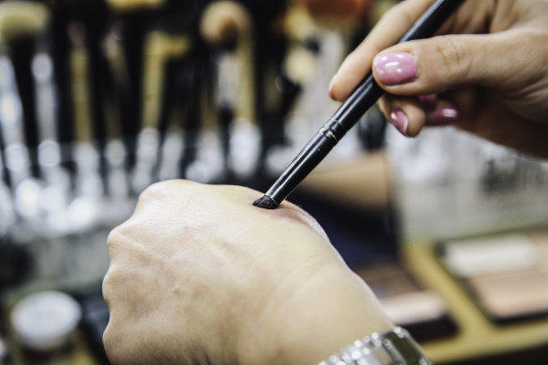 化妆刷-化妆教程图片下载