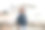 英俊的年轻运动员放松训练后图片下载