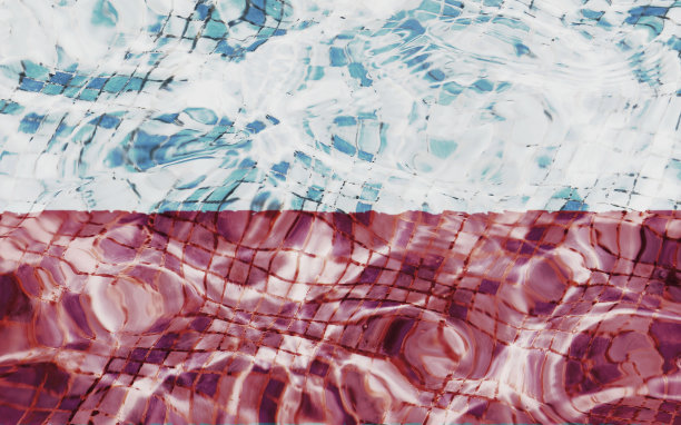 波兰国旗纹理在水池、水中。图片下载