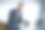年轻时髦的大胡子男子的工作室照片图片下载